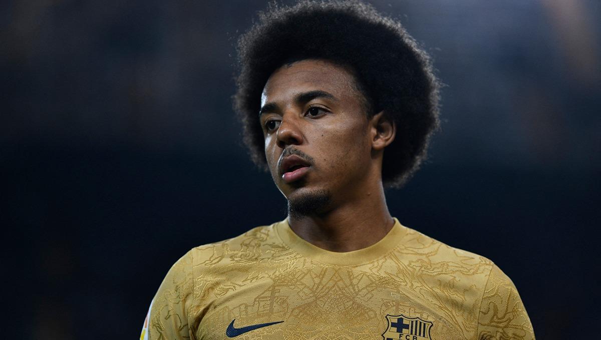 Raksasa Liga Inggris (Premier League), Newcastle United, tawarkan mahar menggiurkan kepada Barcelona terkait Jules Kounde. Foto: Reuters/Pablo Morano.
