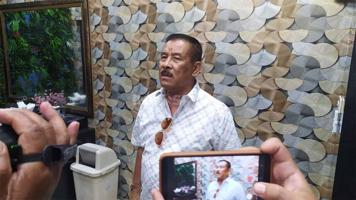 Komisaris PT Persib Bandung Bermartabat (PBB), Umuh Muchtar. (Foto: Arif Rahman/INDOSPORT)