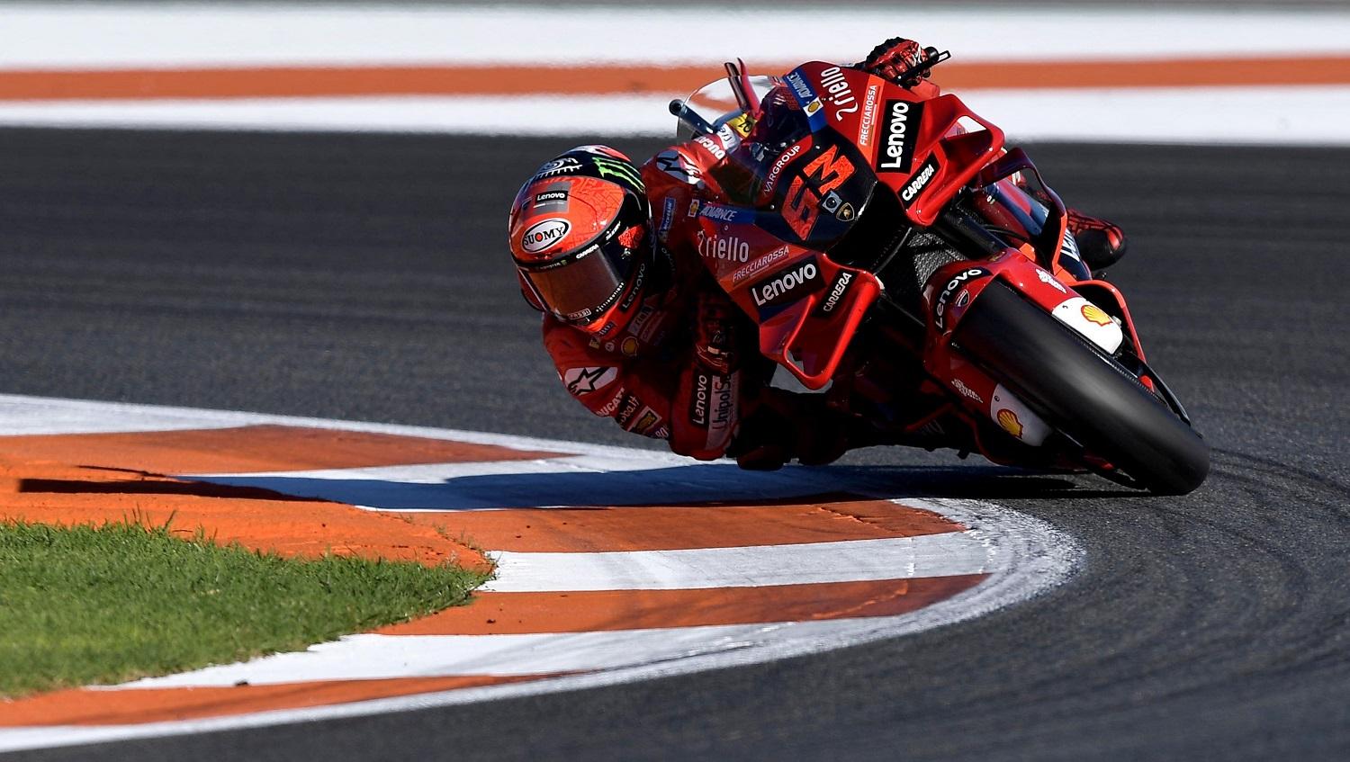 Francesco Bagnaia siap melanjutkan dominasi di MotoGP Portugal 2023. Foto: REUTERS/Pablo Morano. - INDOSPORT