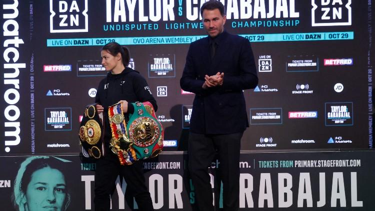 Promotor tinju ternama, Eddie Hearn (kanan). (Foto: Reuters/Andrew Couldridge)