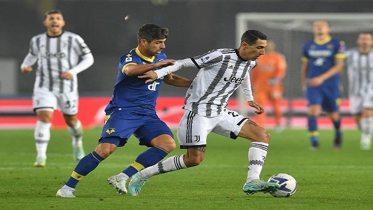 Aksi Angel Di Maria dalam duel Hellas Verona vs Juventus di pekan ke-14 Liga Italia 2022/23 REUTERS/Jennifer Lorenzini - INDOSPORT