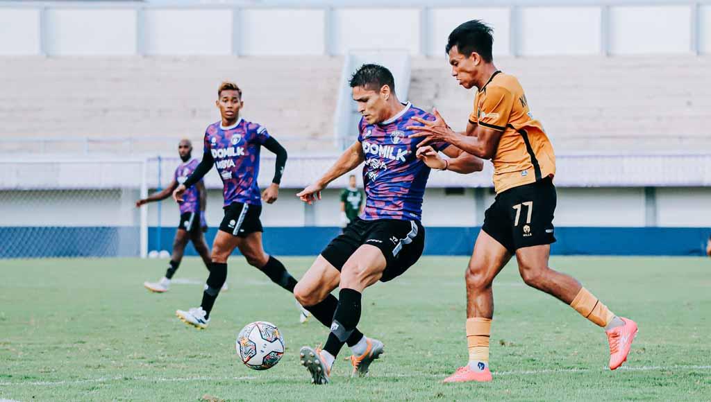 Uji coba Persita vs Bhayangkara FC. (Foto: Persita) - INDOSPORT