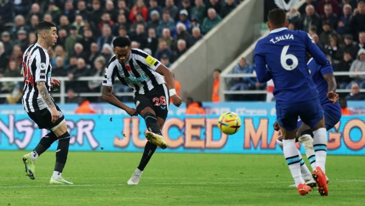 Gol tunggal pemain Newcastle United, Joe Willock ke gawang Chelsea di pekan ke-16 Liga Inggris Reuters/Lee Smith - INDOSPORT