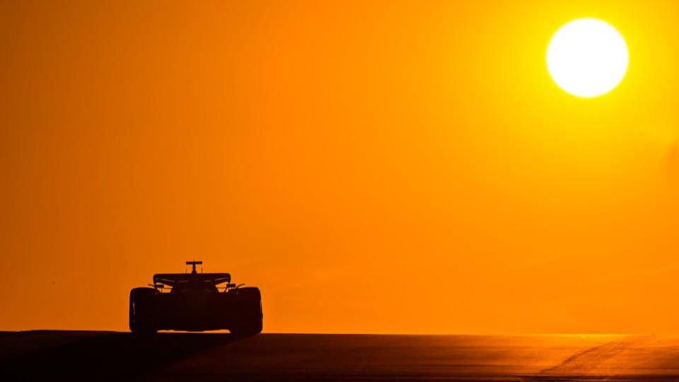Kalender Formula 1 (F1) 2023 sudah resmi rilis pada Selasa (17/01/23). Foto: REUTERS/Jerome Miron. - INDOSPORT