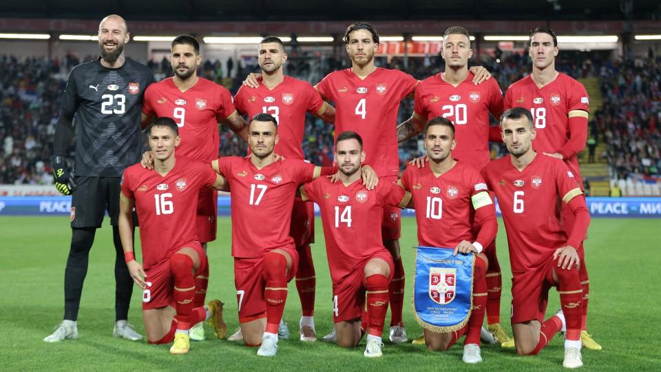 Tim Nasional Serbia ketika menjalani pertandingan UEFA Nations League melawan Swedia di Stadion Rajko Mitic, Belgrade. REUTERS/Marko Djurica