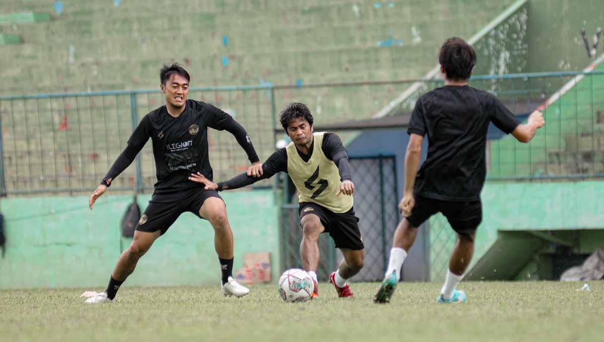 Arema FC mulai gelar sesi latihan terbuka. (Foto: MO Arema FC) - INDOSPORT