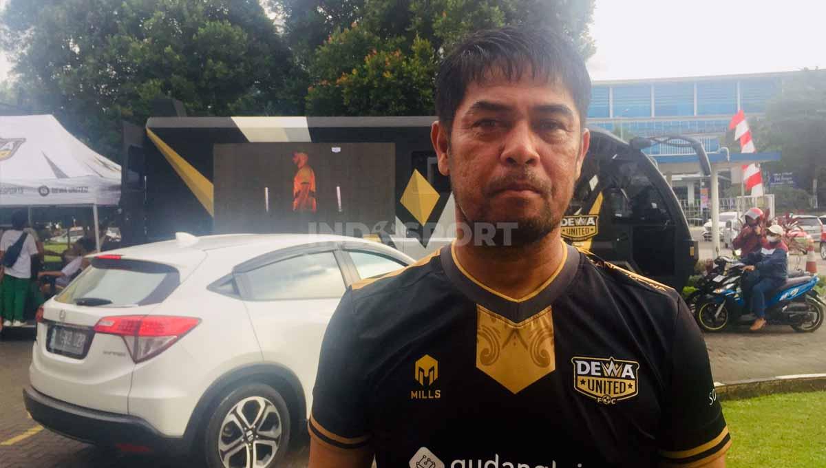Pelatih Dewa United, Nilmaizar.