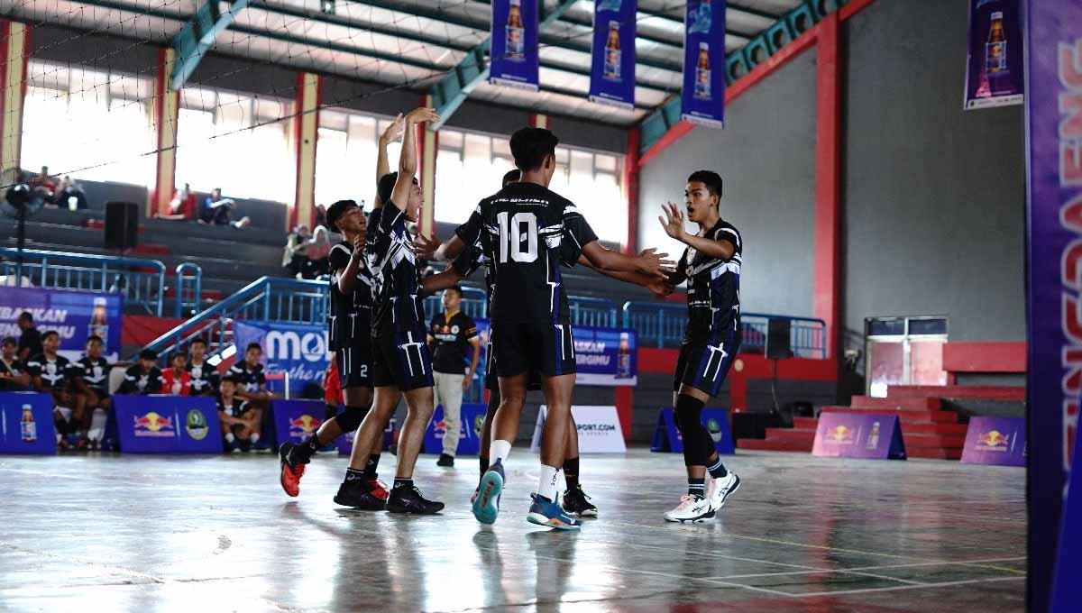 Pertandingan Kratingdaeng Volleyball Gubernur Cup 2022 seri Cirebon. (Foto: Kratingdaeng Indonesia) Copyright: Kratingdaeng Indonesia