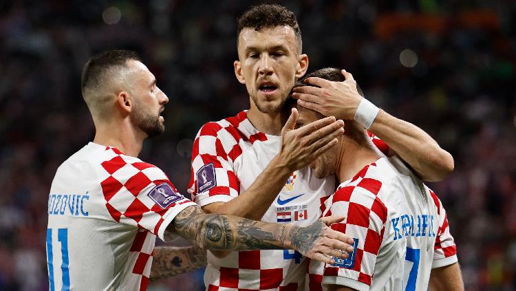 Striker andalan Kroasia, Andrej Kramaric, berhasil tampil gemilang di Piala Dunia 2022 sehingga membuat AC Milan tertarik untuk merekrutnya lagi. REUTERS-Hamad I Mohammed