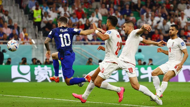 Pertandingan penentuan Grup B Piala Dunia 2022 antara Iran vs Amerika Serikat di Stadion Al Thumama Ad Doha, Rabu (30/11/22) pukul 02.00 WIB, berakhir dengan skor 0-1. (Foto: REUTERS/Kai Pfaffenbach).