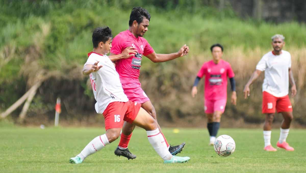 Ilham Udin Armayn berlaga ketika Arema FC ditahan imbang 0-0 oleh Putra Delta Sidoarjo dalam uji coba. (Foto: MO Arema FC) - INDOSPORT