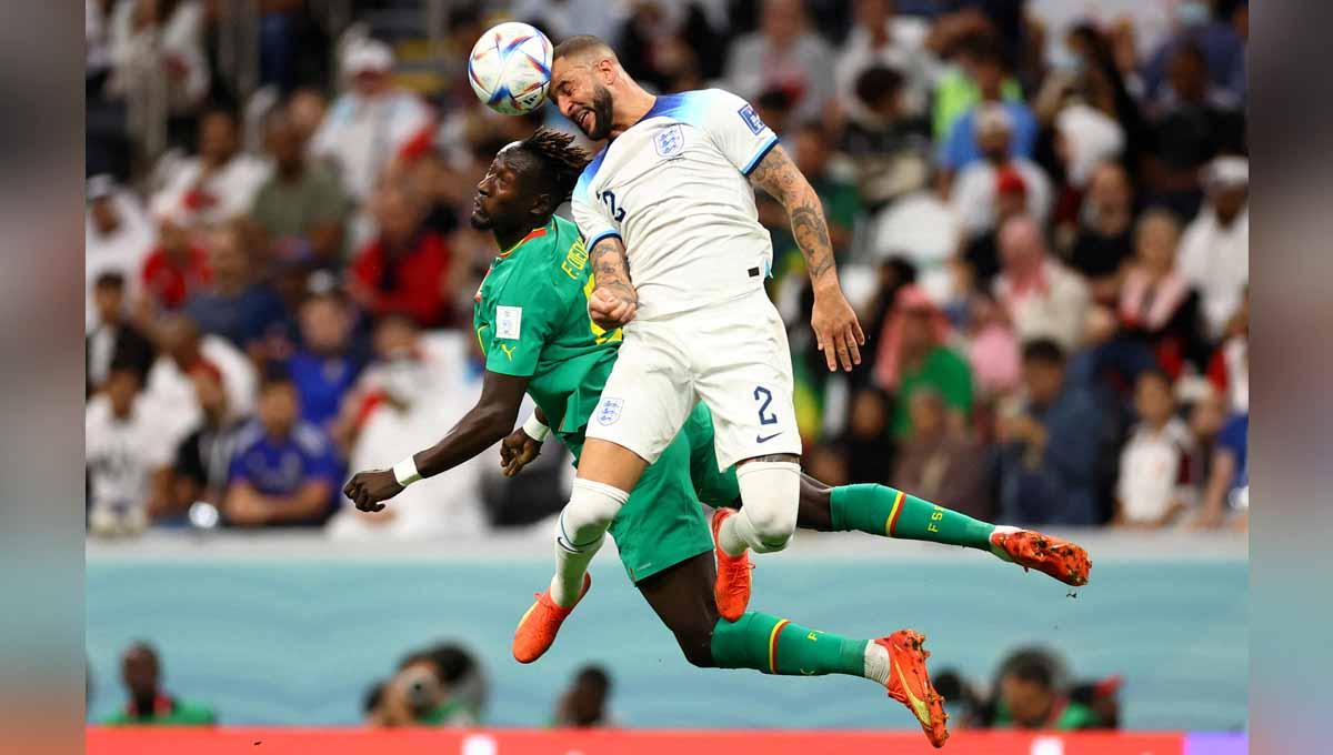 Gagal memboyong trofi Piala Dunia 2022, Timnas Inggris sebagai gantinya malah membawa oleh-oleh kucing dari Qatar. - INDOSPORT