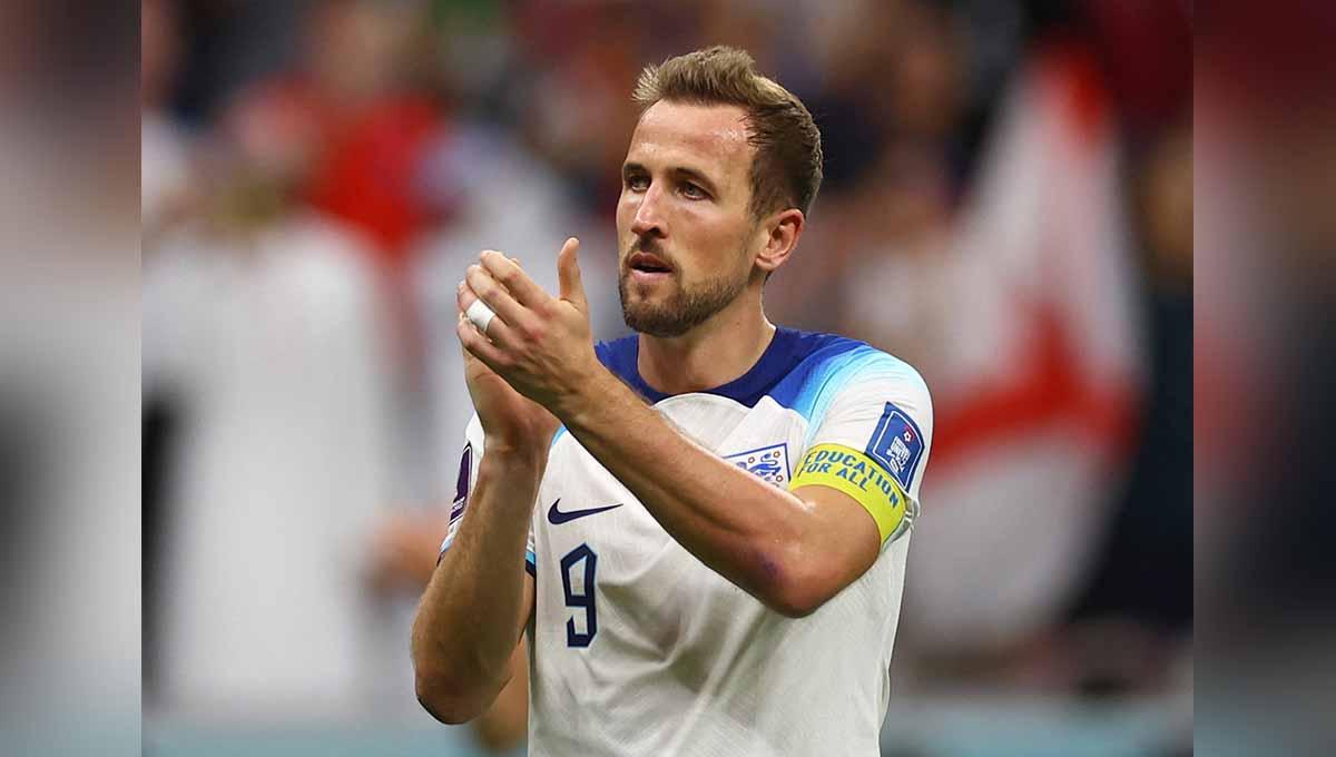 Harry Kane baru saja menyemai torehan gol Wayne Rooney di timnas Inggris usai menjebol gawang Prancis dalam laga perempat final Piala Dunia 2022. (Foto: REUTERS/Kai Pfaffenbach)