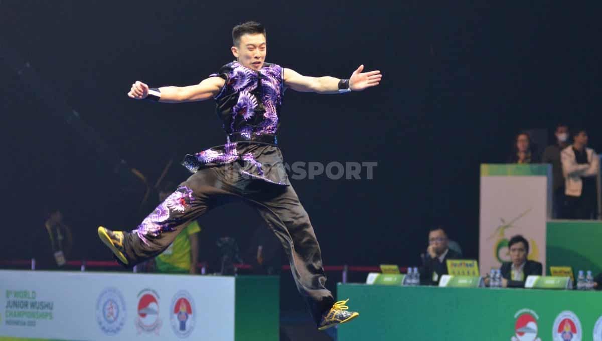 Kontingen Wushu Indonesia kembali mencatatkan prestasi di Kejuaraan Dunia Wushu Junior VIII/2022 dengan menambah 2 medali emas dihari keempat. - INDOSPORT