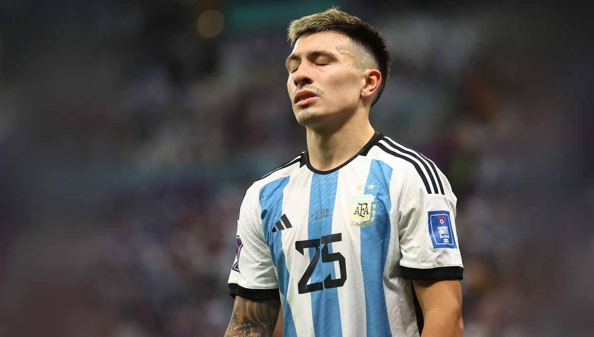 Klub Liga Inggris, Manchester United, was-was setelah pelatih Timnas Argentina, Lionel Scaloni, mengungkapkan kondisi terkini Lisandro Martinez. (Foto: REUTERS/Carl Recine)