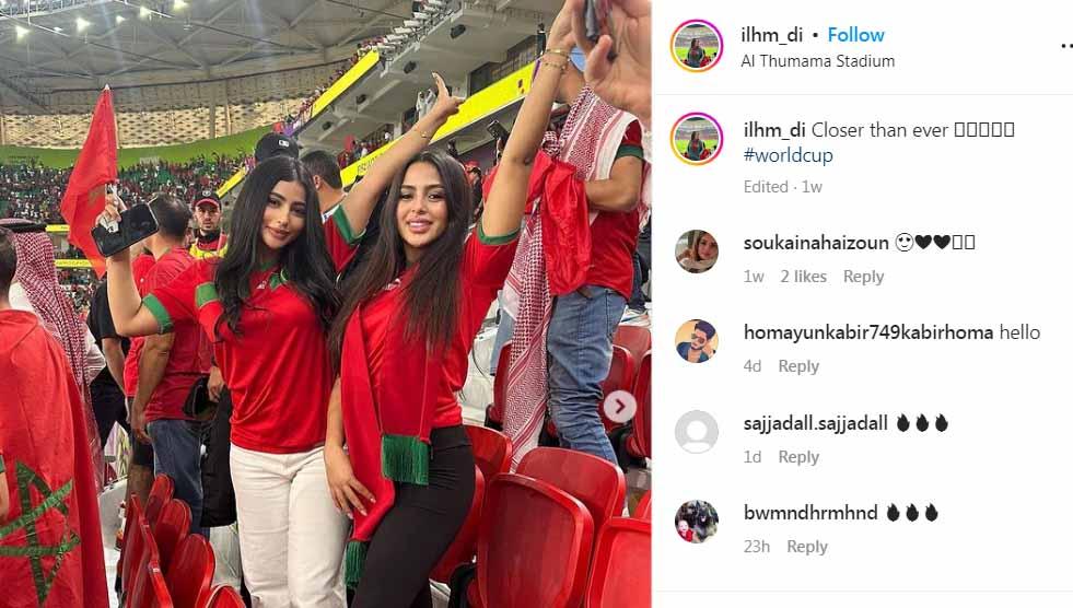 Perjuangan timnas Maroko menciptakan sejarah di Piala Dunia 2022 didukung deretan cantik mulai dari ukhti hingga model Victoria's Secret.  (Foto: Instagram@ilhm_di) - INDOSPORT