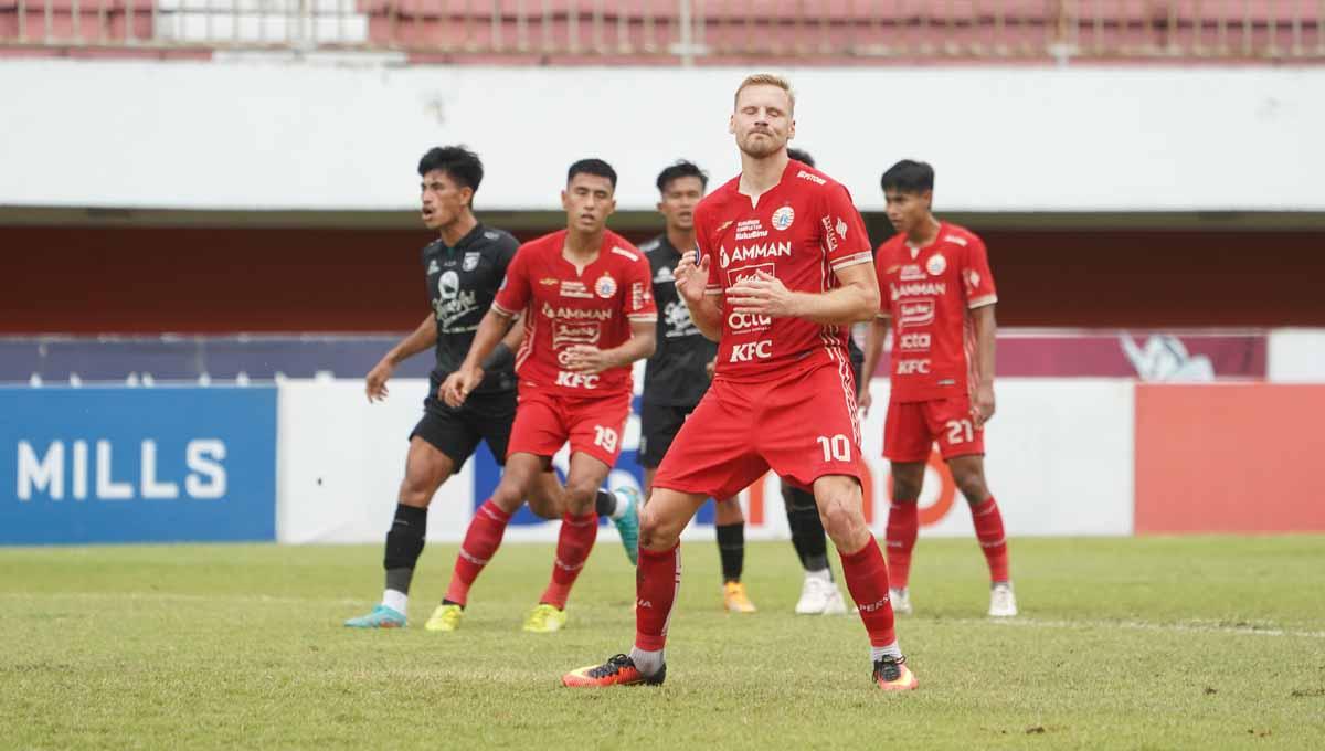 Pertandingan BRI Liga 1 antara Persija Jakarta vs Persebaya Surabaya di Stadion Maguwoharjo, Yogyakarta, Jumat (16/12/22).