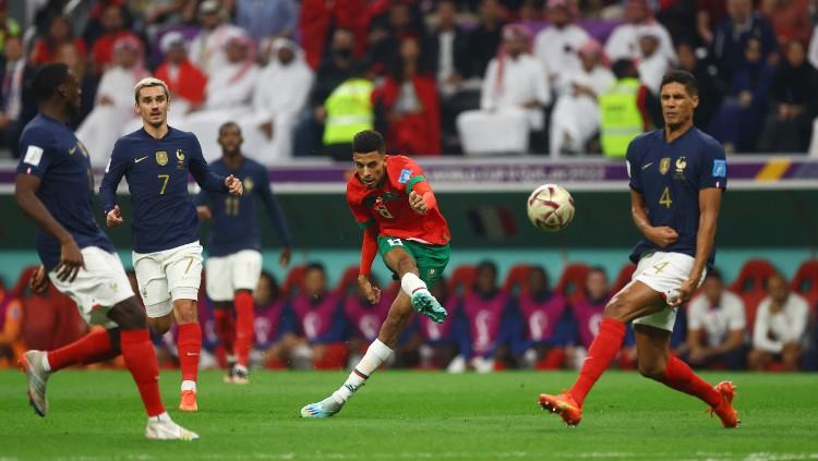 AC Milan rupanya tidak sendirian dalam perburuan bintang Maroko di Piala Dunia 2022, Azzedine Ounahi, yang sudah kadung jadi primadona bursa transfer. (Foto: REUTERS/Lee Smith)