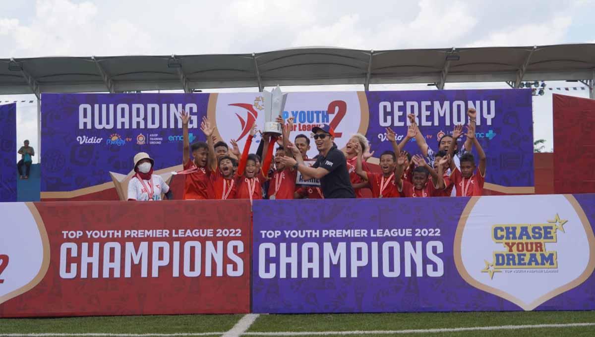 Top Youth Premier League (TYPL) edisi kedua akhirnya rampung juga di mana kompetisi tiga kategori kelompok umur ini sudah mendapatkan para jawaranya. - INDOSPORT