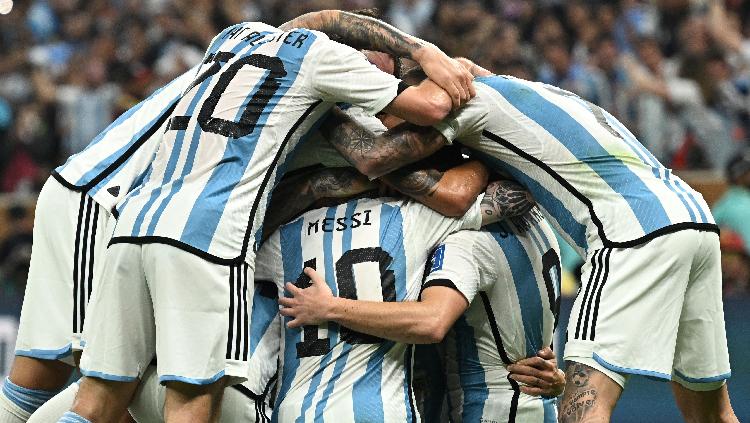 Selebrasi pemain Argentina usai mencetak gol kontra Prancis di final Piala Dunai 2022 REUTERS/Dylan Martinez