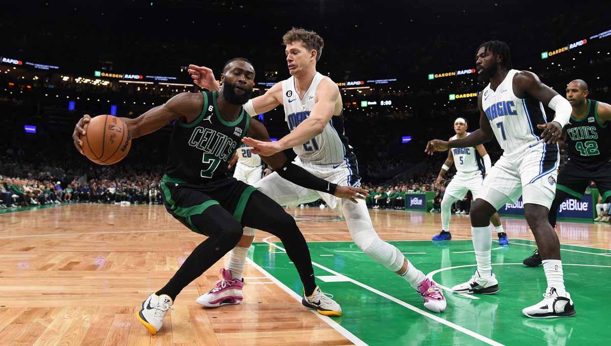 Laga NBA pada, Selasa (24/01/23) menghadirkan beberapa hal yang tidak terduga seperti tunduknya Celtics dan bangkitnya Rockets. (Foto: Boston Celtics vs Orlando Magic)