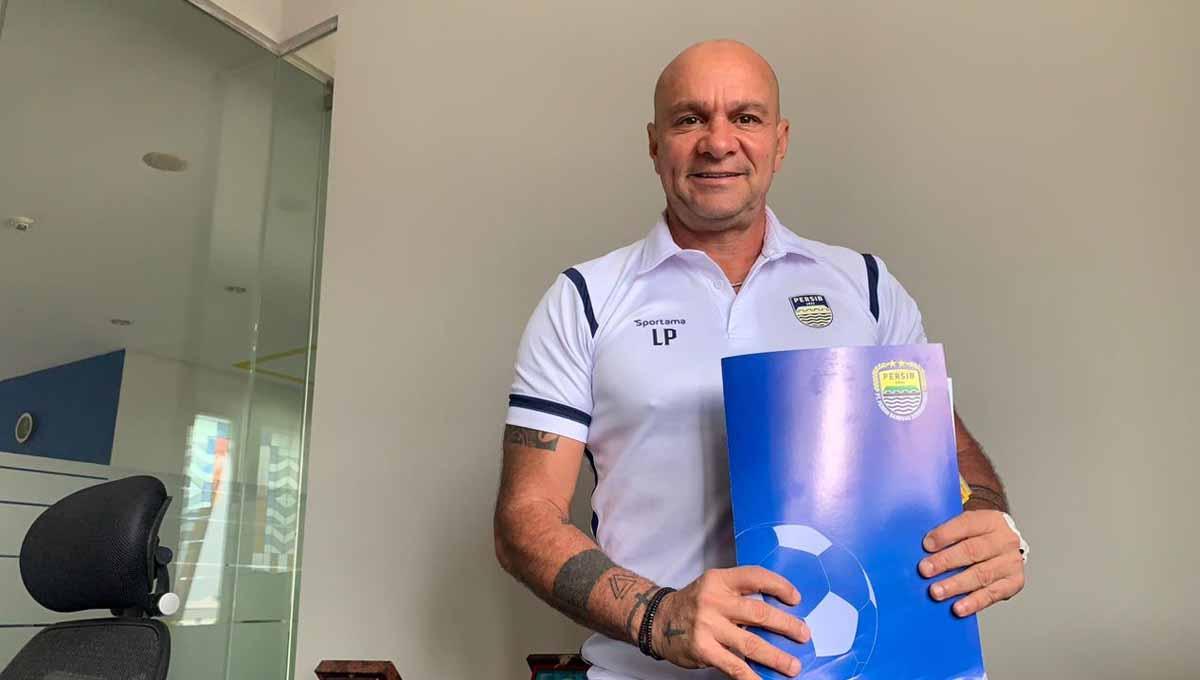 Luizinho Passos perpanjang kontrak dengan Persib Bandung. (Foto: Media Officer Persib)