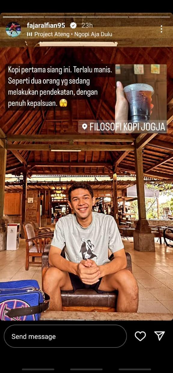 Potret Fajar Alfian Liburan Akhir Tahun 2022 di Yogyakarta Copyright: Instagram Story @fajaralfian95