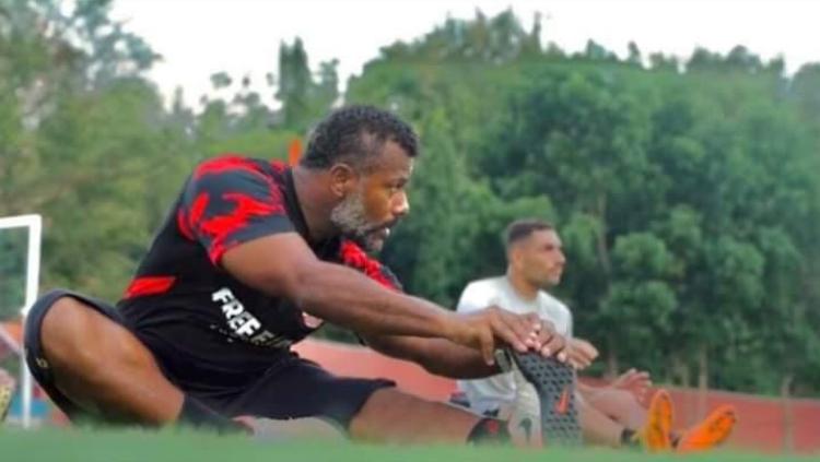 Pelatih fisik Persis Solo, Felipe Chaves de Farias.