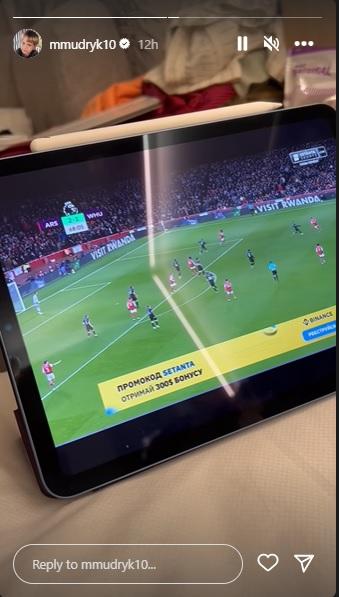 Unggahan Mykhaylo Mudryk yang menonton laga Arsenal. (Foto: Instagram@ mmudryk10) Copyright: Instagram@ mmudryk10