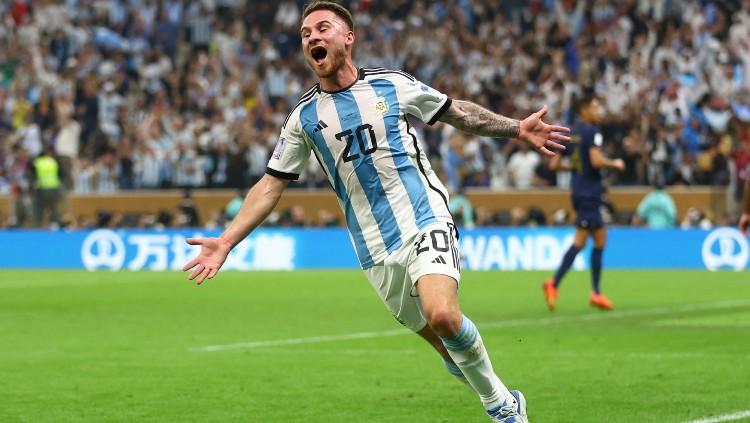 Selebrasi Alexis Mac Allister di final Piala Dunia 2022 Argentina vs Prancis (18/12/22). (Foto: REUTERS/Carl Recine) - INDOSPORT