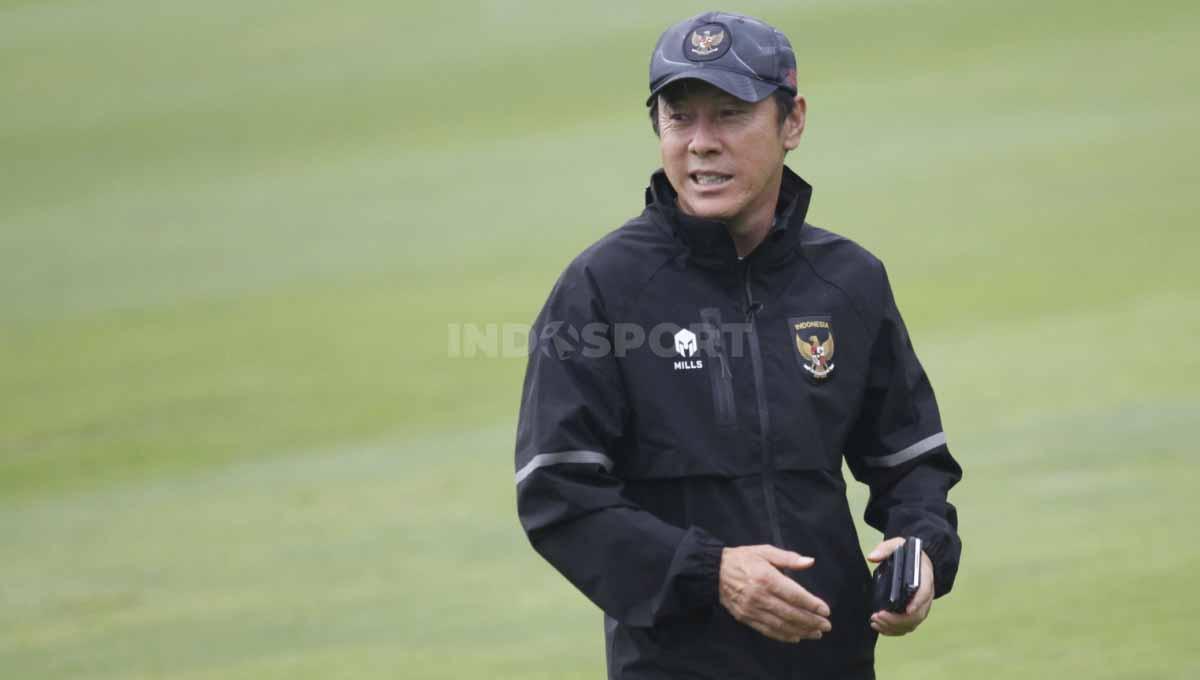 Latihan Timnas Indonesia sebagai persiapan melawan Vietnam pada babak semifinal Piala AFF 2022 di Lapangan A Senayan, Rabu (04/01/23).