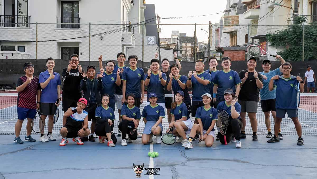 Olahraga tenis menjadi salah satu kegiatan yang juga wajib dijajal untuk mengusir rasa bosan serta menjaga kebugaran tubuh. (Foto: Komunitas Temu Tennis/Mootion Sport)