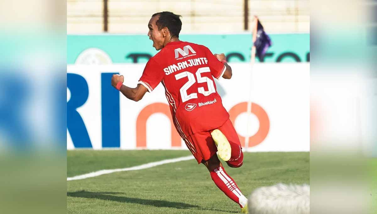 Selebrasi pemain Persija Jakarta Riko Simanjuntak usai mencetak gol ke gawang PSS Sleman laga BRI Liga 1 di Stadion Sultan Agung, Bantul, Minggu (08/01/23). (Foto: Instagram@persija)