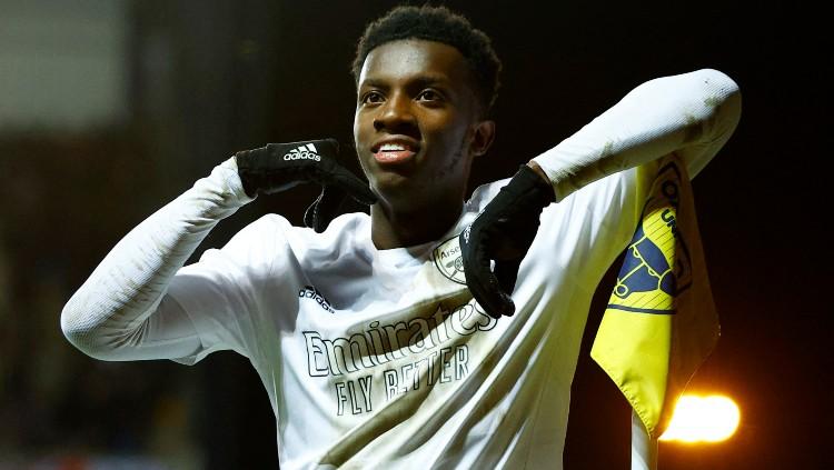 Selebrasi Eddie Nketiah usai mencetak gol di laga Piala FA 2022/23 Oxford United vs Arsenal (10/01/23). (Foto: Reuters/John Sibley)