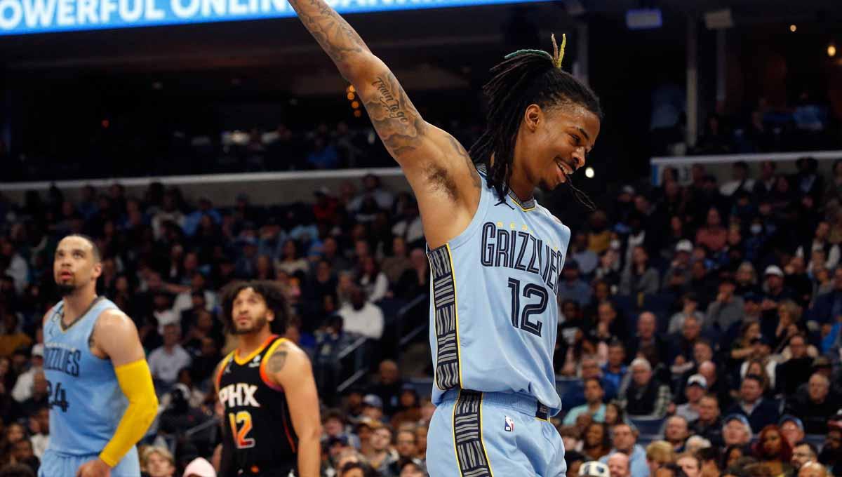 Usai pamer senjata di kelab malam hingga berujung sanksi timnya, Memphis Grizzlies, pebasket NBA Ja Morant kini terkena skandal baru karena foto panasnya viral. (Foto: REUTERS/Petre Thomas)
