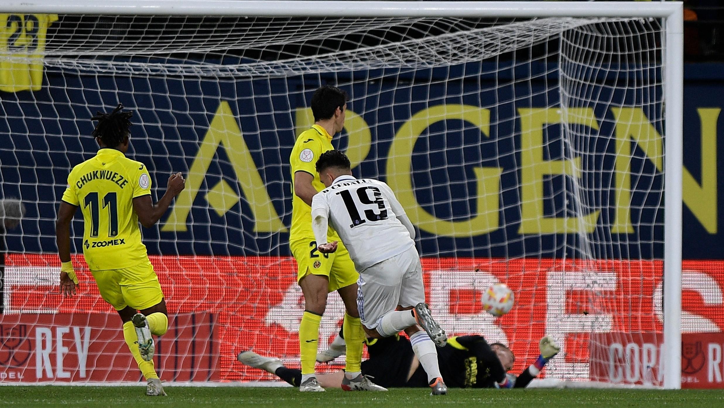 Momen Dani Ceballos mencetak gol penentu kemenangan Real Madrid atas Villarreal. REUTERS/Pablo Morano - INDOSPORT