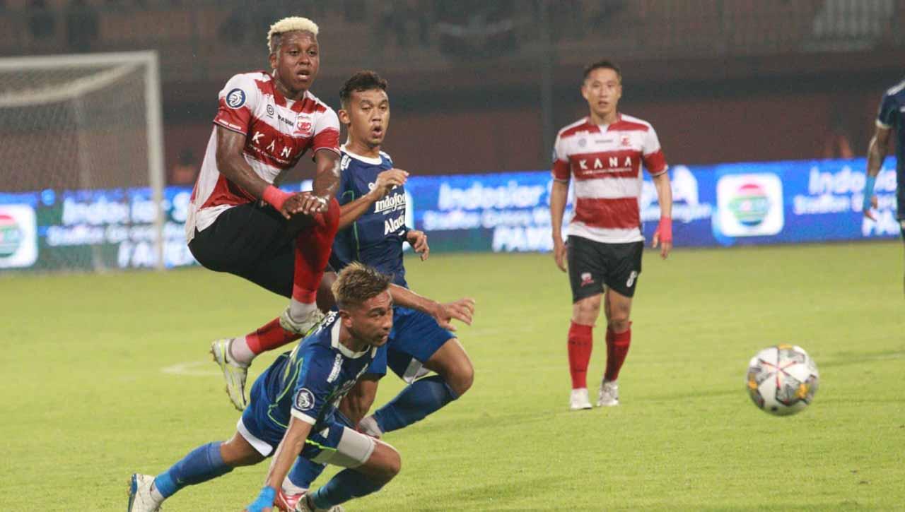 Madura United gagal melengkapi laga home perdana Liga 1 22/23 pasca sistem buble di Stadion Gelora Ratu Pamelingan Pamekasan secara sempurna. - INDOSPORT
