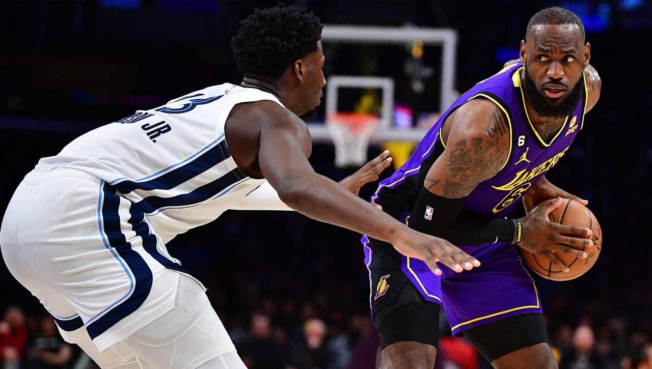 Pertandingan NBA antara Los Angeles Lakers vs Memphis Grizzlies. (Foto: REUTERS/Gary A. Vasquez) - INDOSPORT