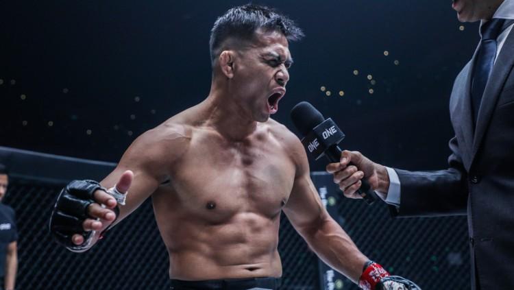 Petarung MMA Indonesia, Eko Roni Saputra siap comeback melawan jagoan tangguh asal China, Hu Yong di ONE Fight Night 15. - INDOSPORT