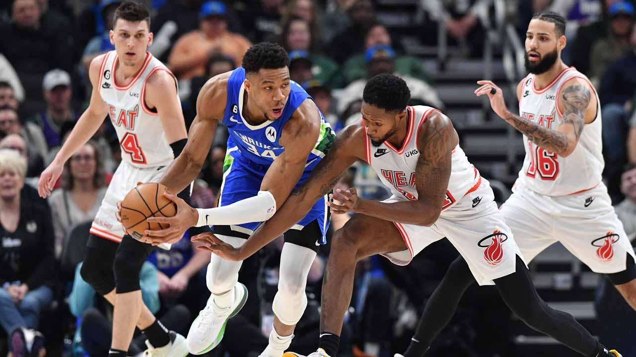Masuk playoffs NBA 2023 via jalur play-in dan harus bertemu dengan Milwaukee Bucks di ronde pertama, tidak ada yang memprediksi Miami Heat bisa bicara banyak. (Foto: REUTERS/Michael McLoone)