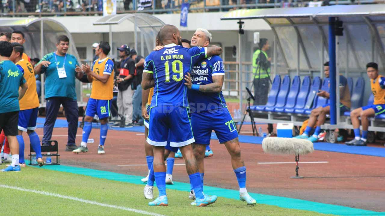 Kapten tim Persib Bandung, Achmad Jufriyanto senang timnya bisa menang di hadapan ribuan Bobotoh dalam lanjutan Liga 1 2022-2023 menghadapi PSS Sleman.