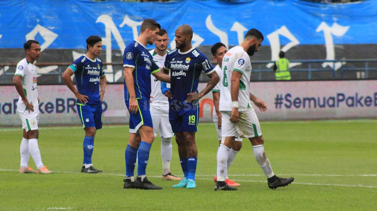 Stadion Gelora Bandung Lautan Api (GBLA), Kota Bandung, akhirnya bisa digunakan Persib Bandung untuk melakoni pertandingan kandang pemungkas Liga 1