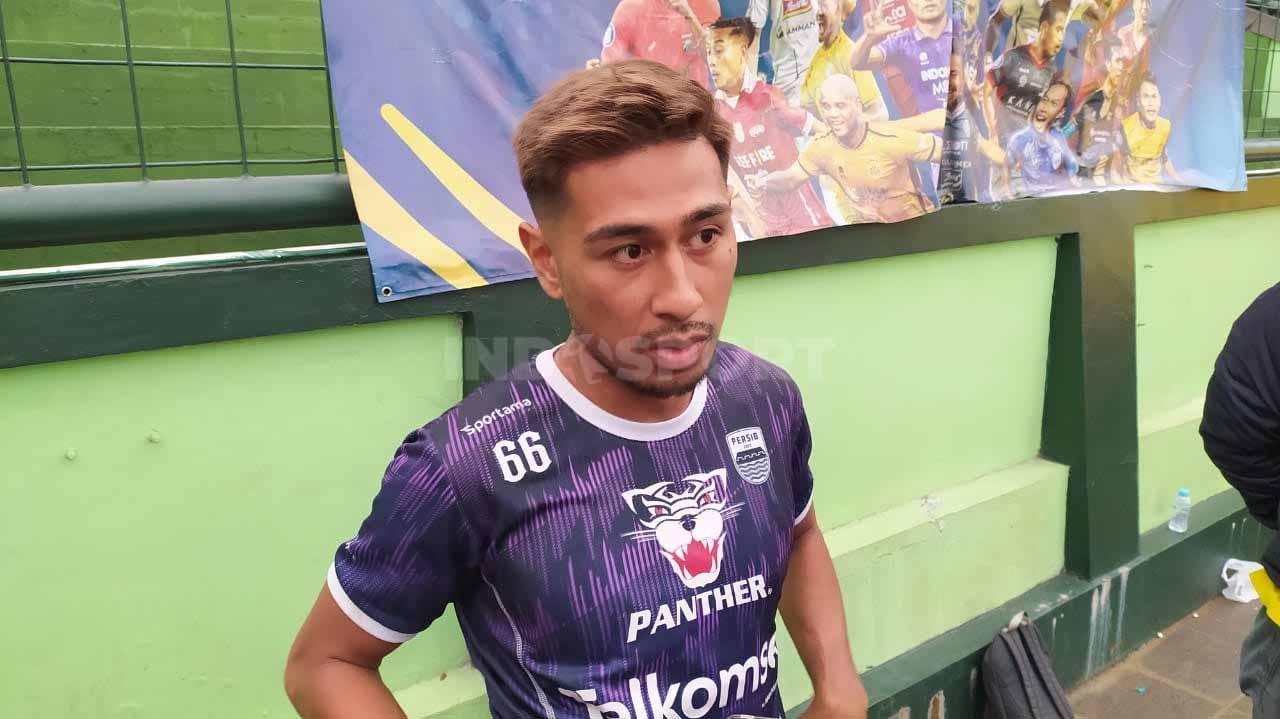 Bek Persib Bandung, Daisuke Sato. - INDOSPORT