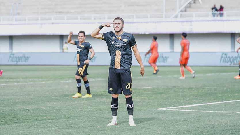 Pertandingan antara Dewa United vs Borneo FC di BRI Liga 1. (Foto: Dewa United)