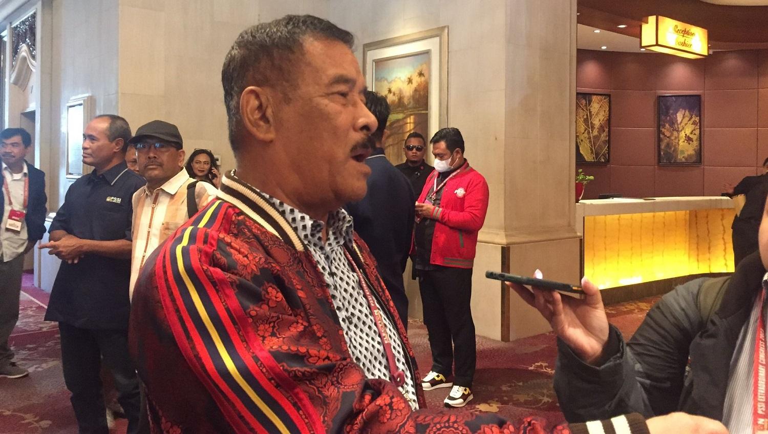 Komisaris PT PBB, Umuh Muchtar, menghadiri Kongres Luar Biasa (KLB) PSSI, Minggu (16/02/23).