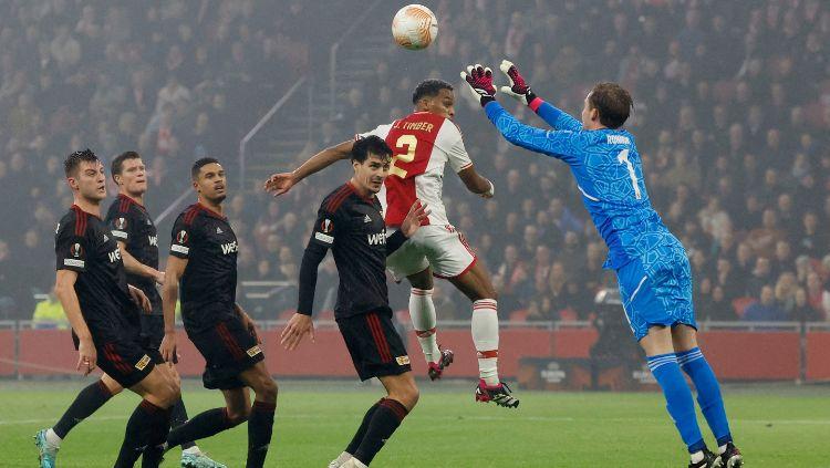 Bek top Liga Jerman (Bundesliga), Danilho Doekhi, menjadi rebutan Inter Milan dan Napoli menjelang bursa transfer akhir musim. Siapakah sosok sang pemain tersebut?
 REUTERS-Piroschka Dari Wow - INDOSPORT