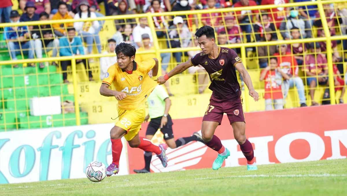 Laga BRI Liga 1 antara PSM Makassar vs Persik Kediri di Stadion Gelora B.J. Habibie, Minggu (19/02/23). (Foto: MO Persik Kediri)