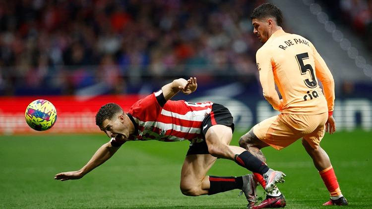 Rodrigo de Paul dikaitkan dengan rumor transfer ke Juventus. Foto: REUTERS/Juan Medina.
