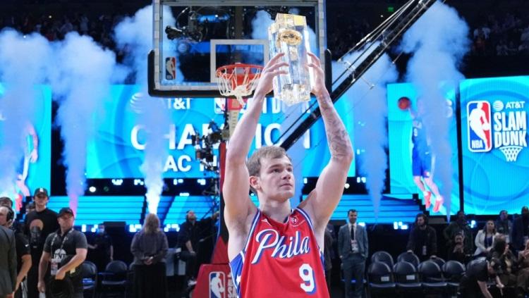 Pemain Philadelphia 76ers, Mac McClung, memenangkan Dunk Contest dalan rangkaian NBA All-Star 2023. Foto: Kyle Terada-USA TODAY Sports via REUTERS. - INDOSPORT