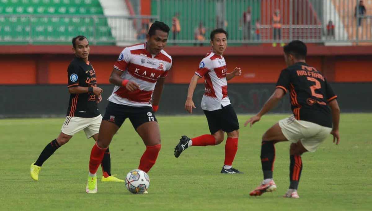 Pertandingan BRI Liga 1 antara Madura United vs Persija Jakarta di Stadion Gelora Madura Ratu Pamelingan, Pamekasan, Minggu (26/02/23). (Foto: MO Madura United)